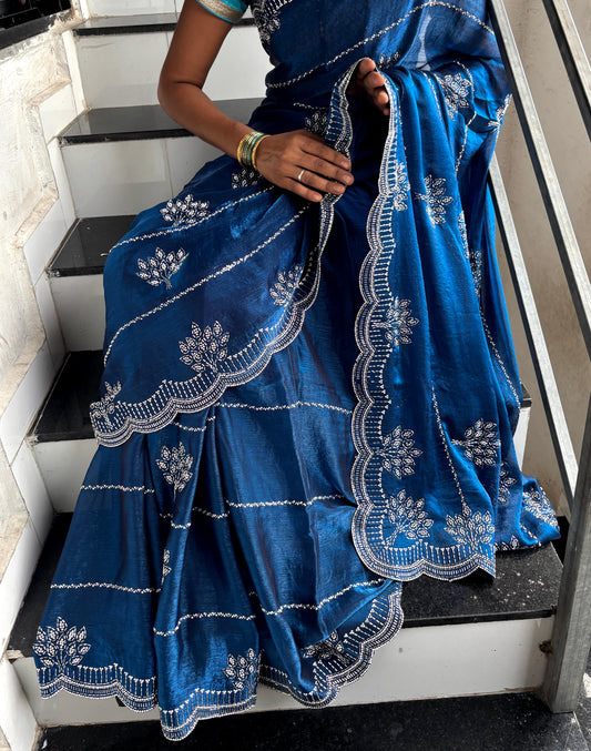 Presents Heavy Bollywood Party & Traditional Wear for Women